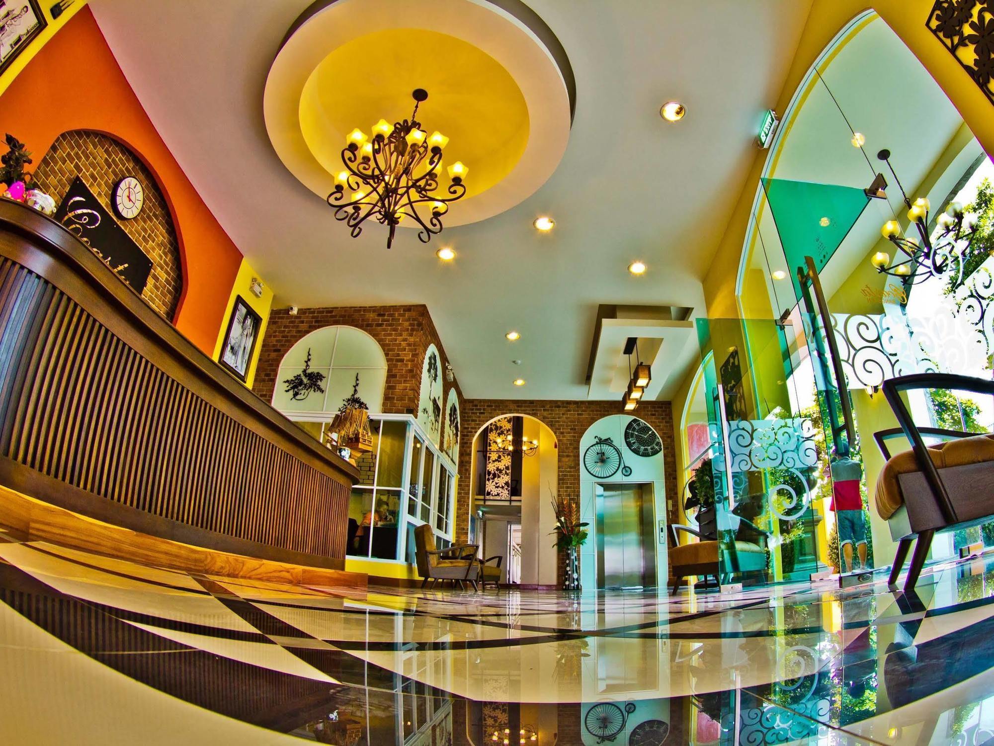 Hôtel Coasta Bangsaen à Pattaya Extérieur photo